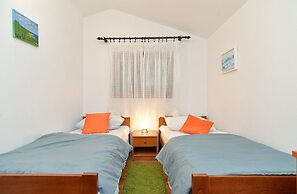 Apartment Mirjana 734