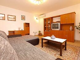 Apartment Mirjana 734