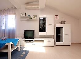 Apartment Mirjana 734