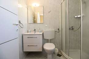 Apartment Mirjana 734