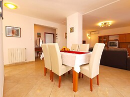 Apartment Mirjana 734