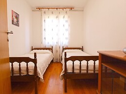 Apartment Mirjana 734