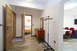 Apartments Antica 1371