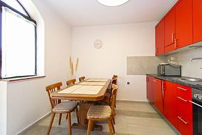 Apartments Antica 1371