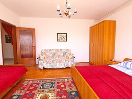 Apartments Vladislava 906