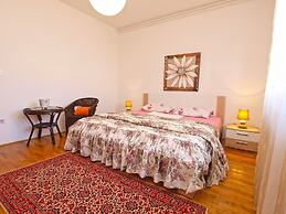 Apartments Vladislava 906