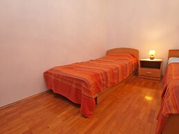 Apartments Vladislava 906