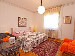 Apartments Vladislava 906