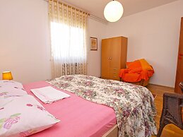 Apartments Vladislava 906