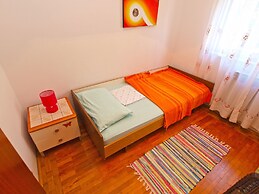 Apartments Vladislava 906