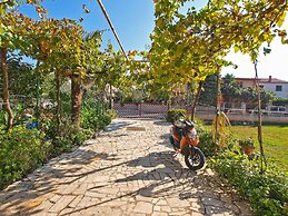 Apartments Silvia 143