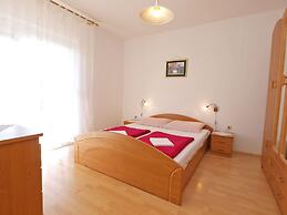 Apartments Silvia 143