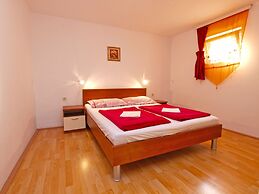 Apartments Silvia 143