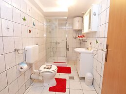 Apartments Silvia 143