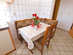 Apartments Silvia 143