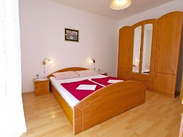 Apartments Silvia 143