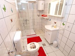 Apartments Silvia 143