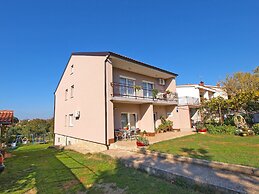 Apartments Silvia 143