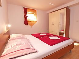 Apartments Silvia 143