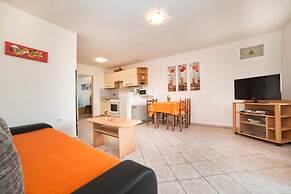 Apartments Maria 821