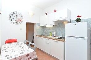 Apartments Mira 295