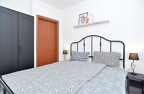 Apartments Arsen 928