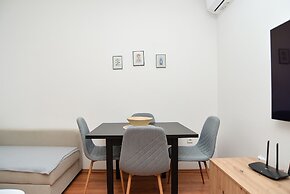 Apartments Arsen 928