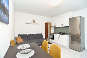 Apartments Arsen 928