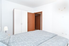 Apartments Arsen 928