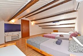 Apartments Arsen 928