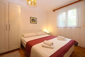 Apartments Branko 1348