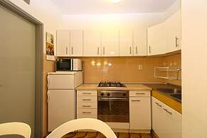 Apartments Branko 1348