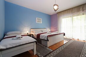 Apartments Branko 1348