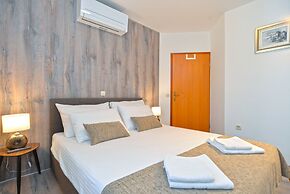 Apartments Elvis 1299