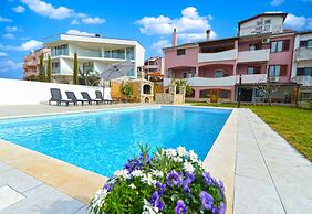 Apartments Margareta 742