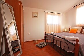 Apartments Irena 1310