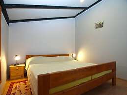 Apartments Dragica 1251