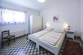 Apartments Bubamara 1398