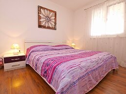 Apartments Lean 1048