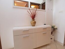 Apartments Lean 1048