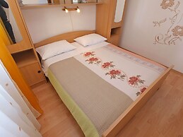 Apartments Lean 1048