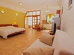 Apartments Milio 1105