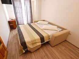 Apartments romano 1099