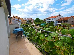 Apartments romano 1099