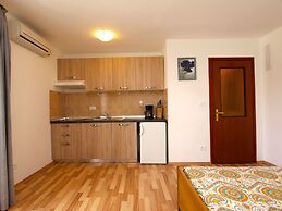 Apartments romano 1099