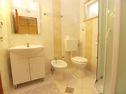 Apartments romano 1099