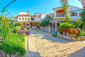 Apartments Lillian 811