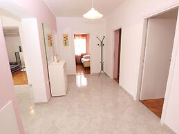 Apartments Ivanka 1056