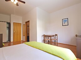 Rooms Ivica 1452