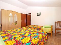 Apartments Blazenka 1270